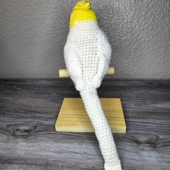 Handmade crochet cockatiel - Picture 4 of 11